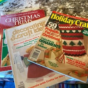3 holiday craft books+ bonus, fourth book